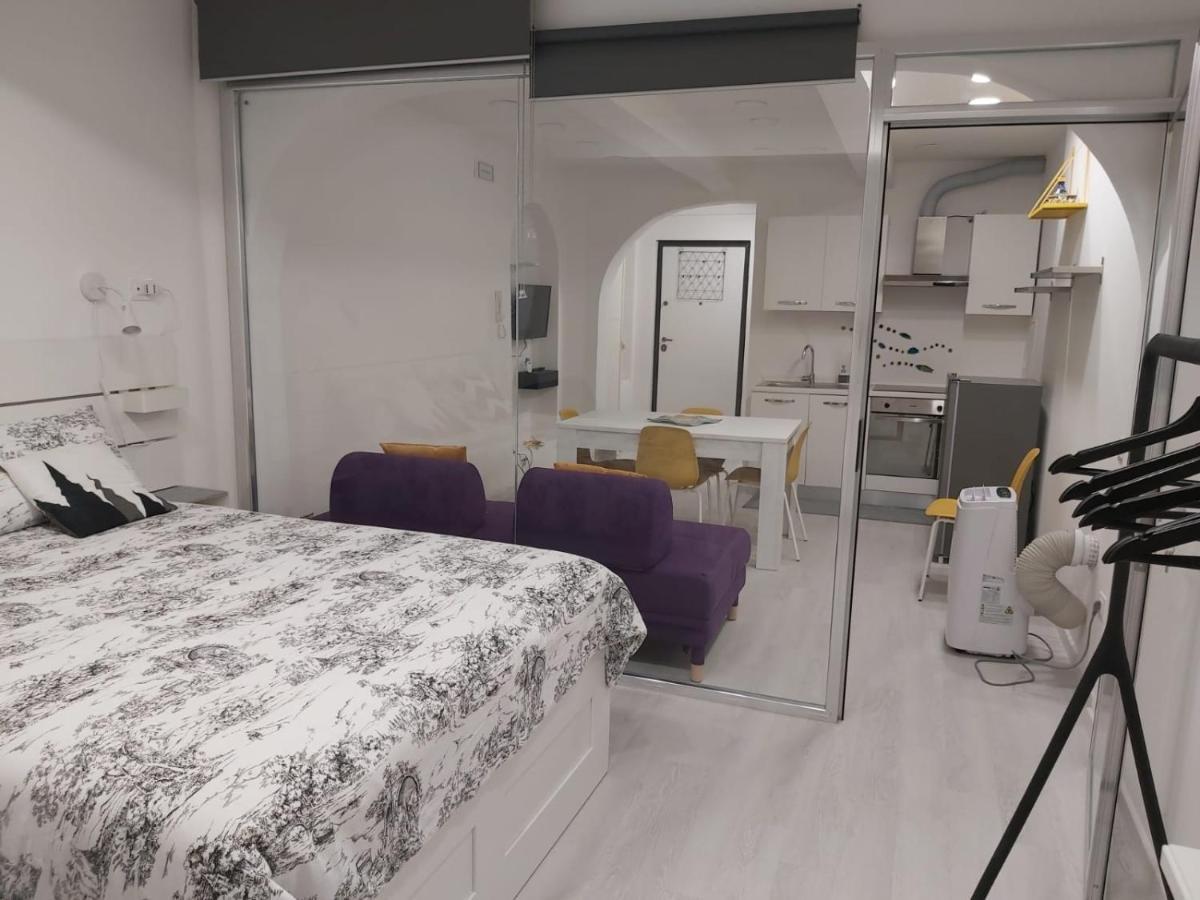 Holiday House Fieravecchia ซาแลร์โน ภายนอก รูปภาพ